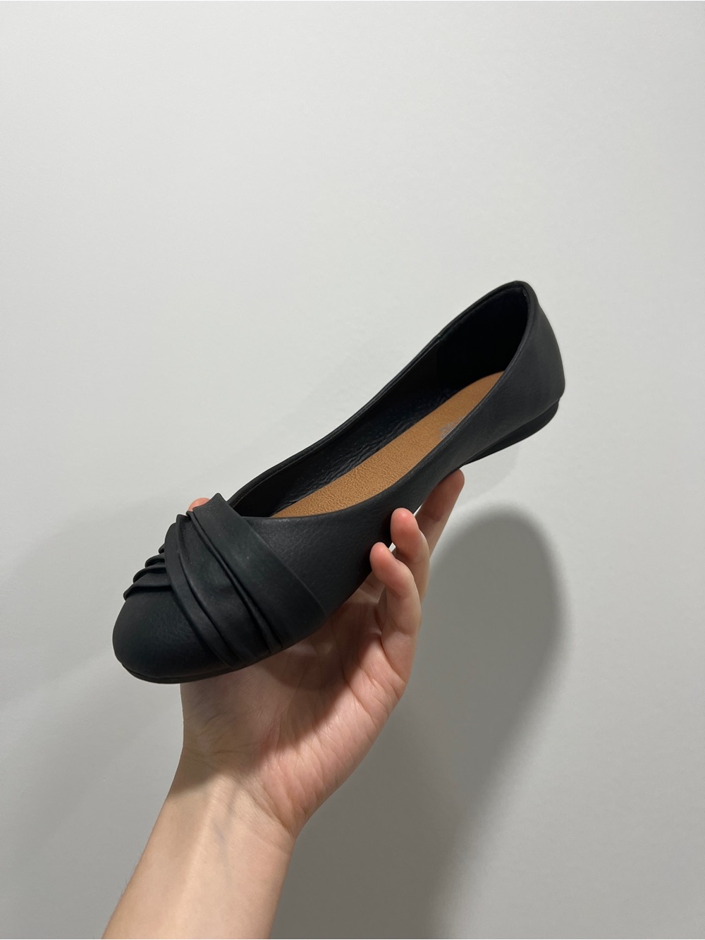Black Knotted Ballet Flat